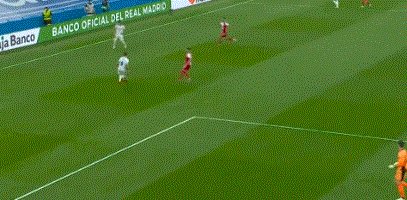 【西甲】本泽马3球1助 新援首球 皇马2度落后5比2胜